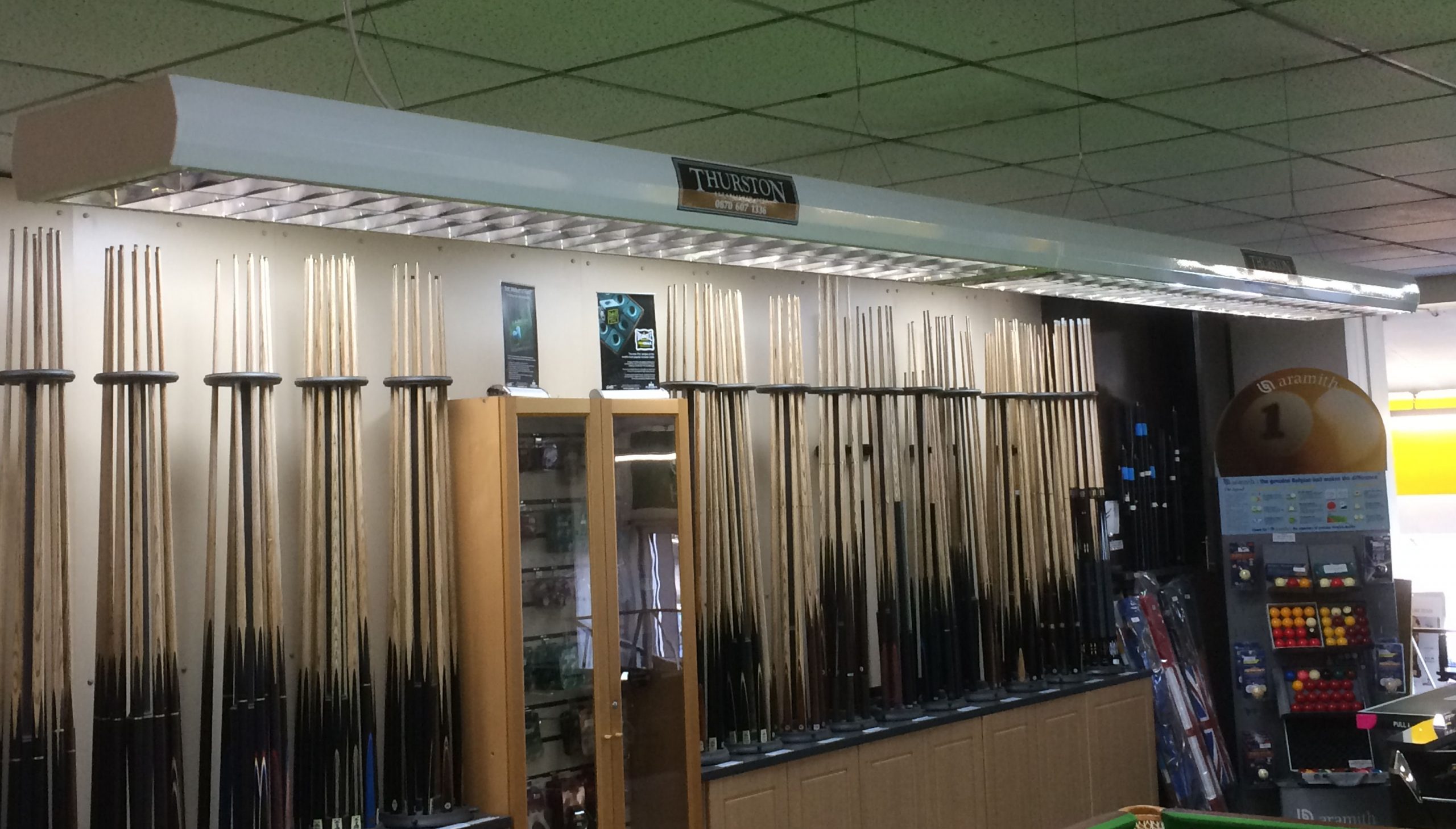 » Snooker table lighting