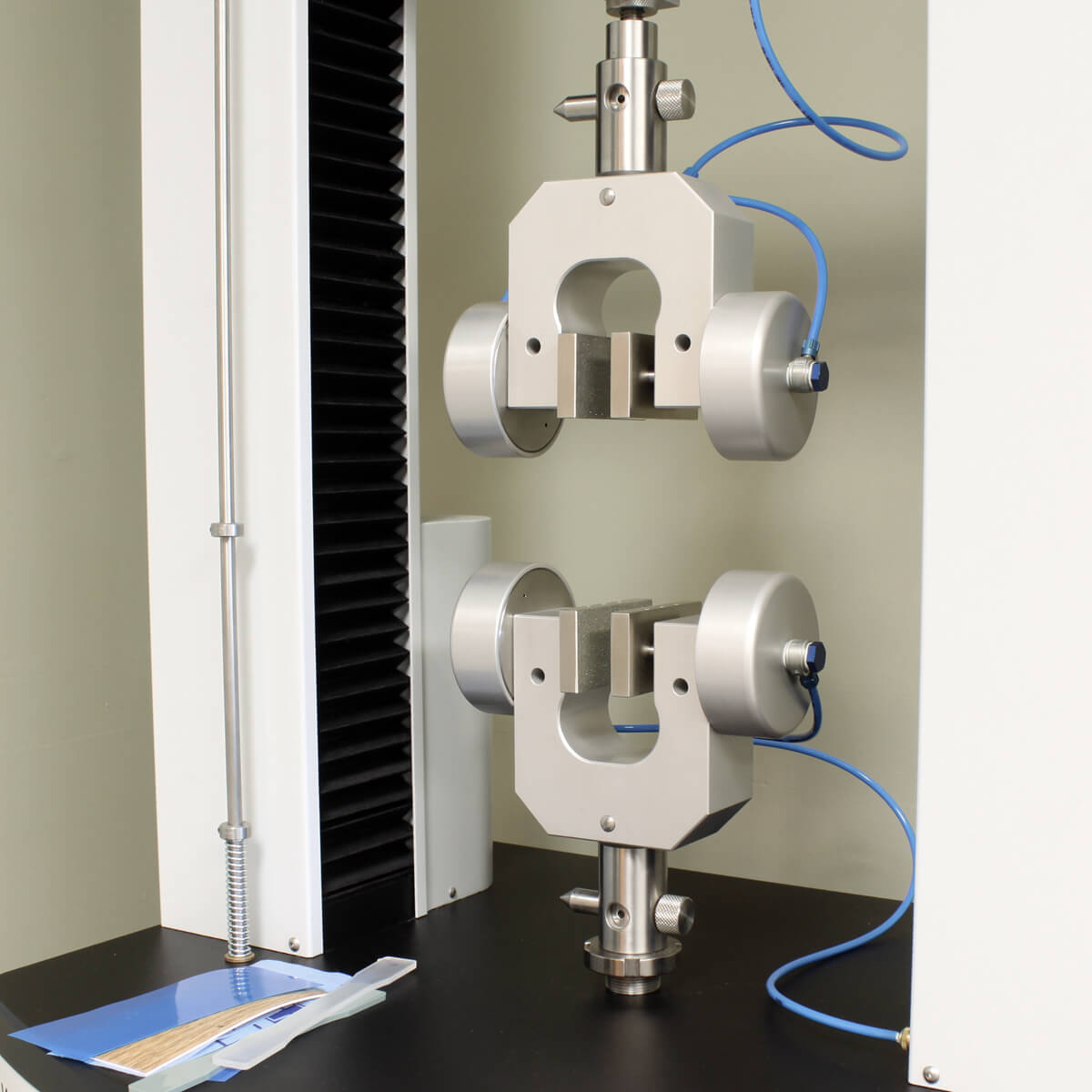 Mordazas Neumáticas TA240g (Capacidad 5 kN)