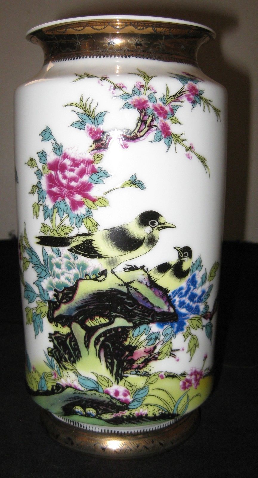 Vintage Chinese Porcelain Gilt Gold Famille Rose Birds &Flower Vase