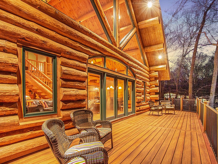 Timber Wolf Handcrafted Log Homes Northern Michigan