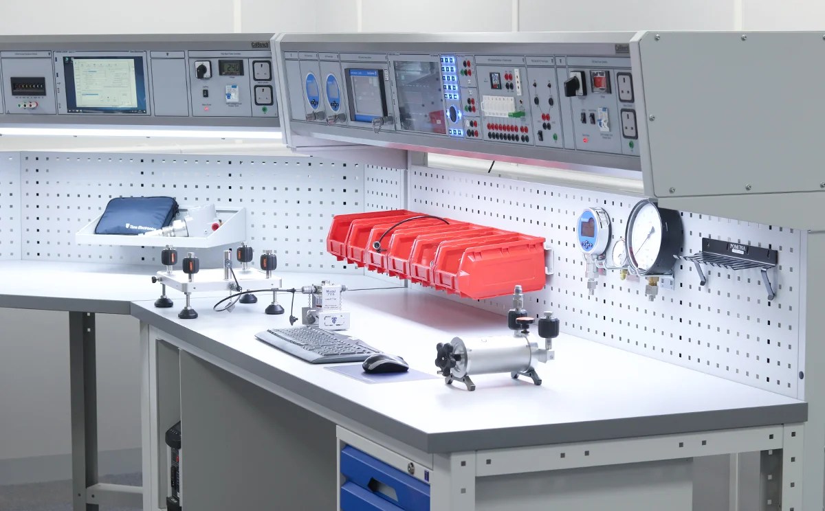 Calibration Benches, MultiProduct Calibration Time Electronics