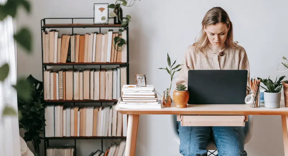 5 Most Popular Types of Computer Desks Time Of Info