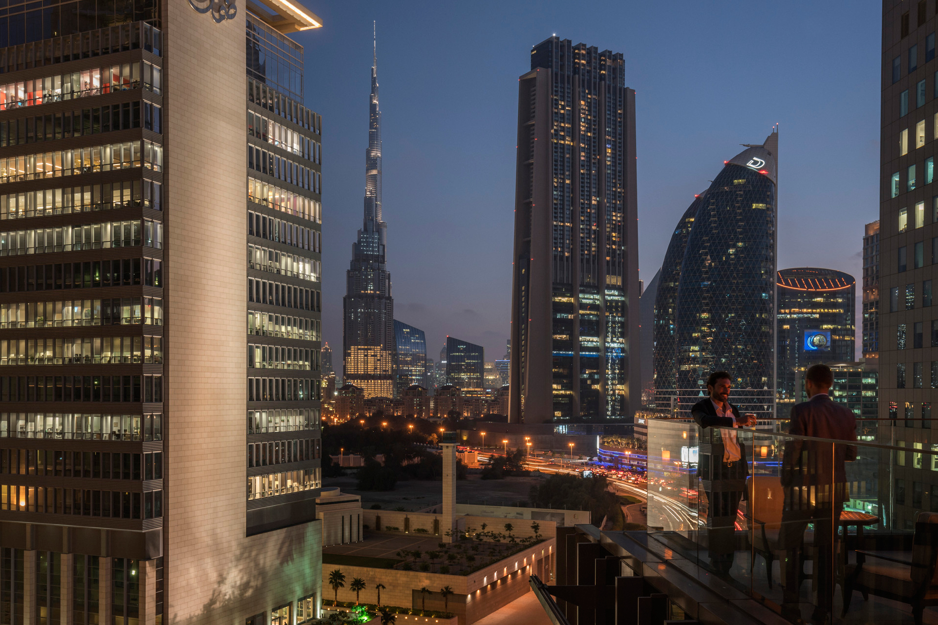 Luna Sky Bar in Dubai Bar & Pub Reviews Nightlife Time Out Dubai