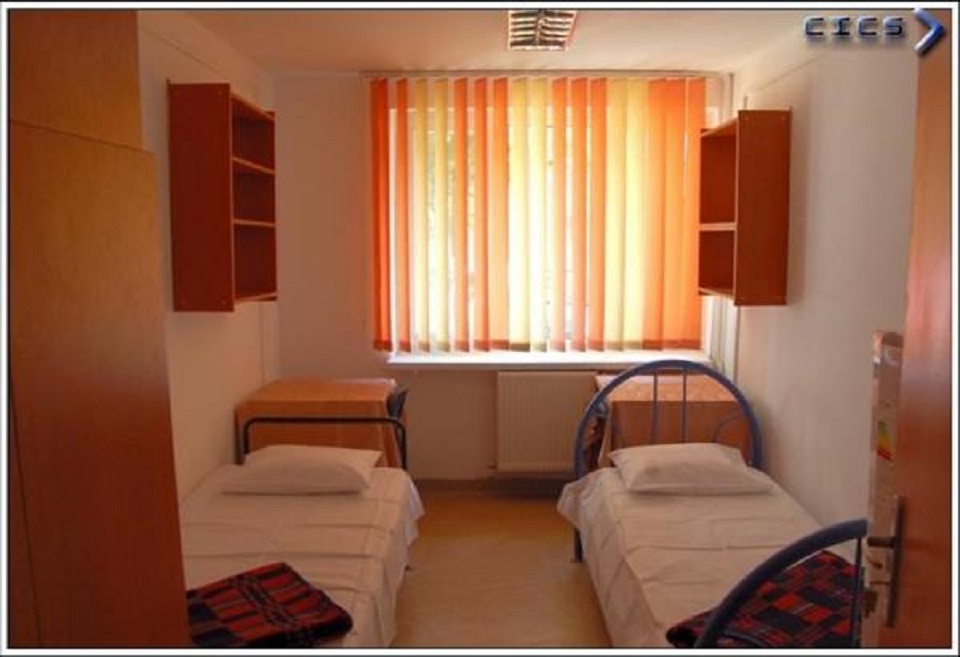 Cazarea în căminele din Timișoara Câte locuri au universităţile şi