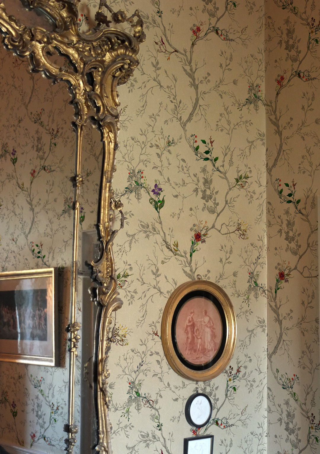 Ruskin Floral Wallpaper Floral Wallpaper Design Timorous Beasties