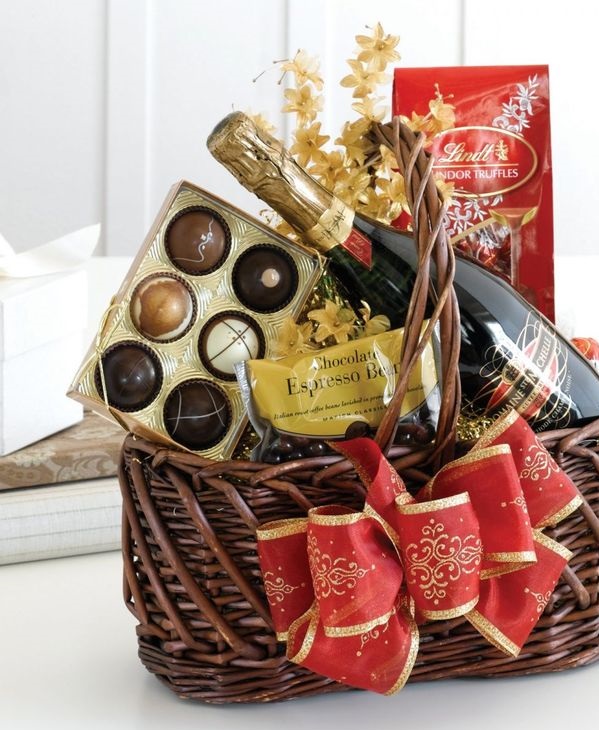 Tina's Gift Baskets & Flowers Delivery all over the Algarve