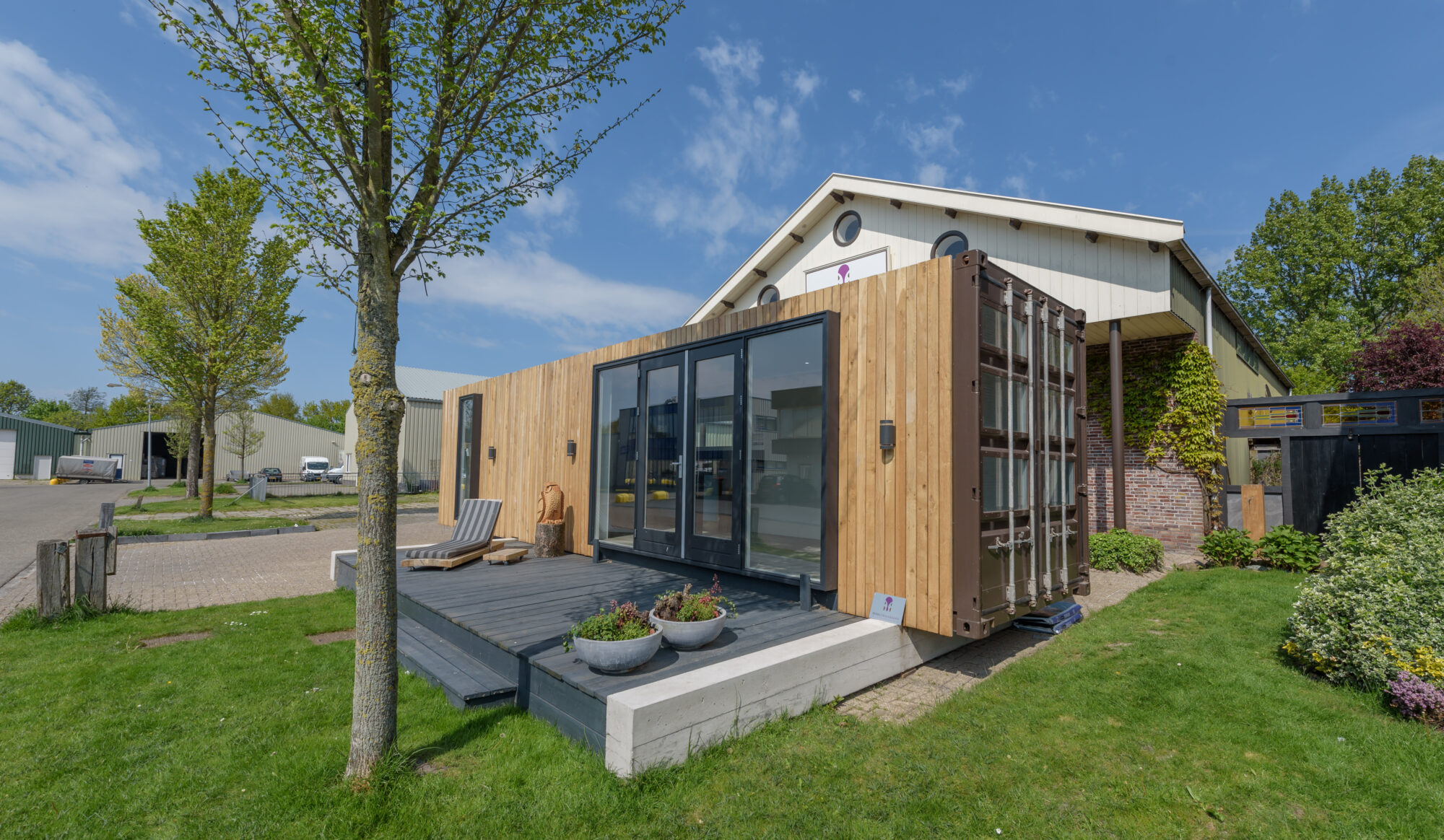 Tiny House bouwers gaan ervoor! TinyFindy