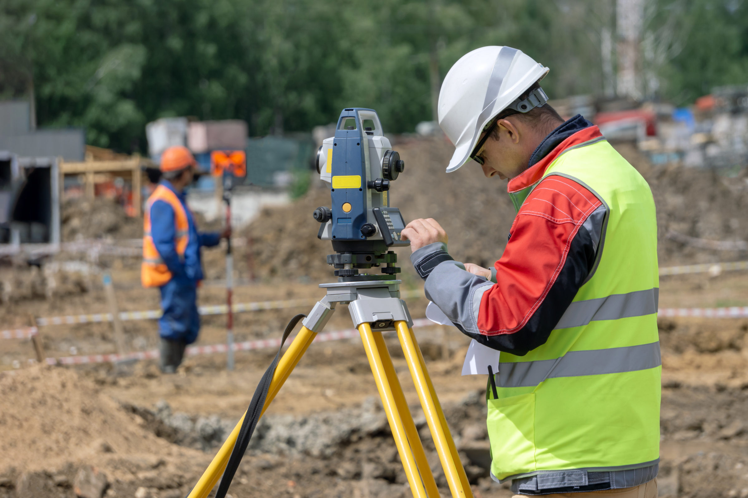 ¿Cómo se realiza un levantamiento topográfico? Ingeniería Eléctrica