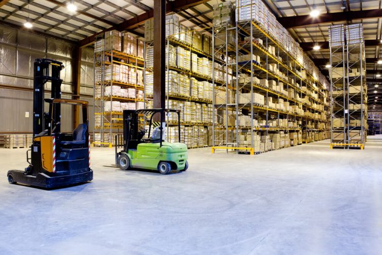 What is the Difference Between Warehousing and Inventory? Tips n