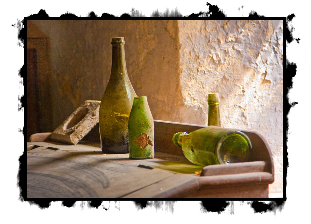 Easy Grunge Border in TipSquirrel