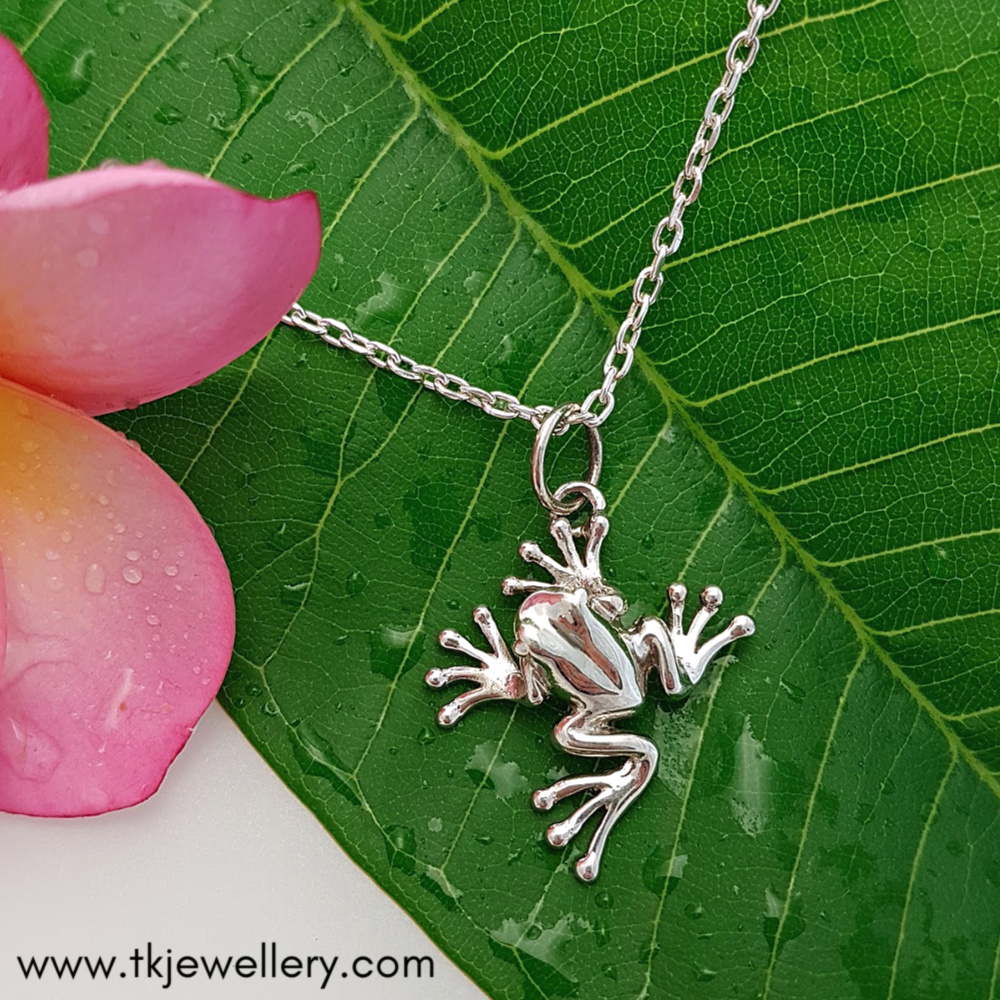 Sterling Silver Tree Frog Pendant Tracy Kelly Jewellery Design