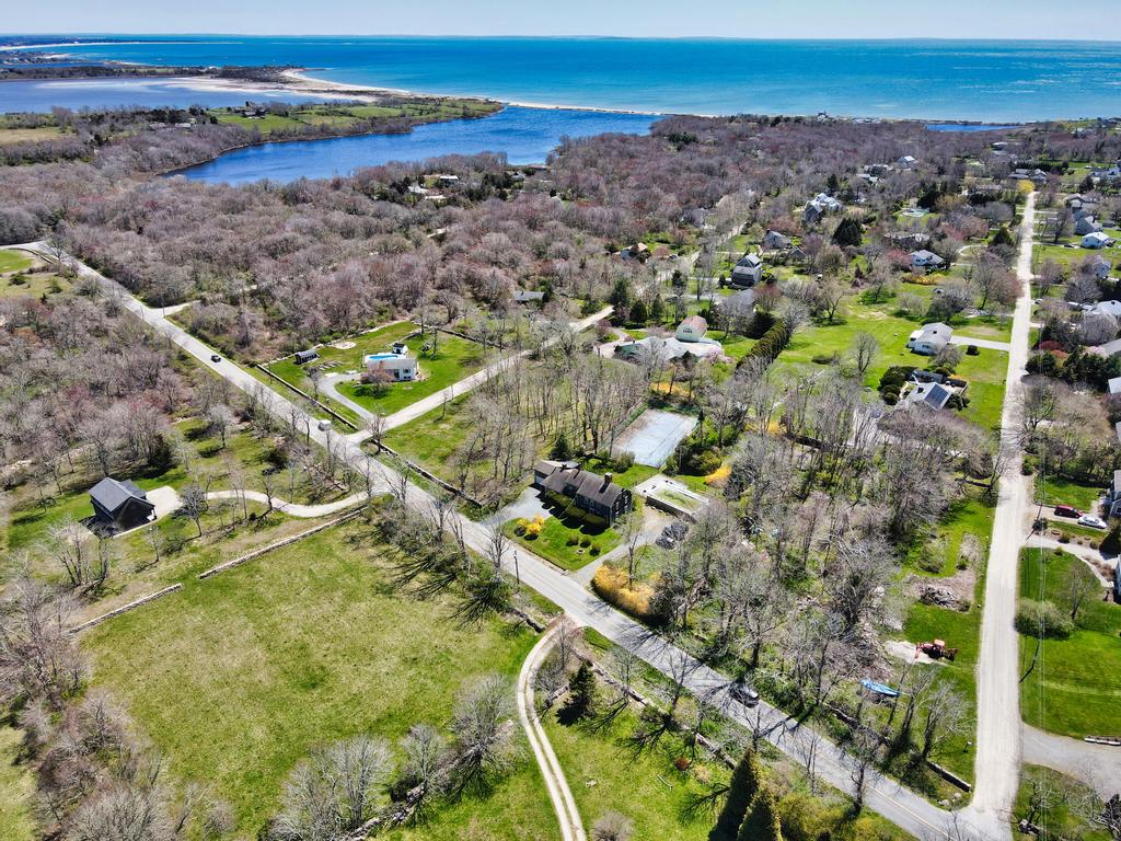 34 John Sisson Road T.L. Holland Real Estate