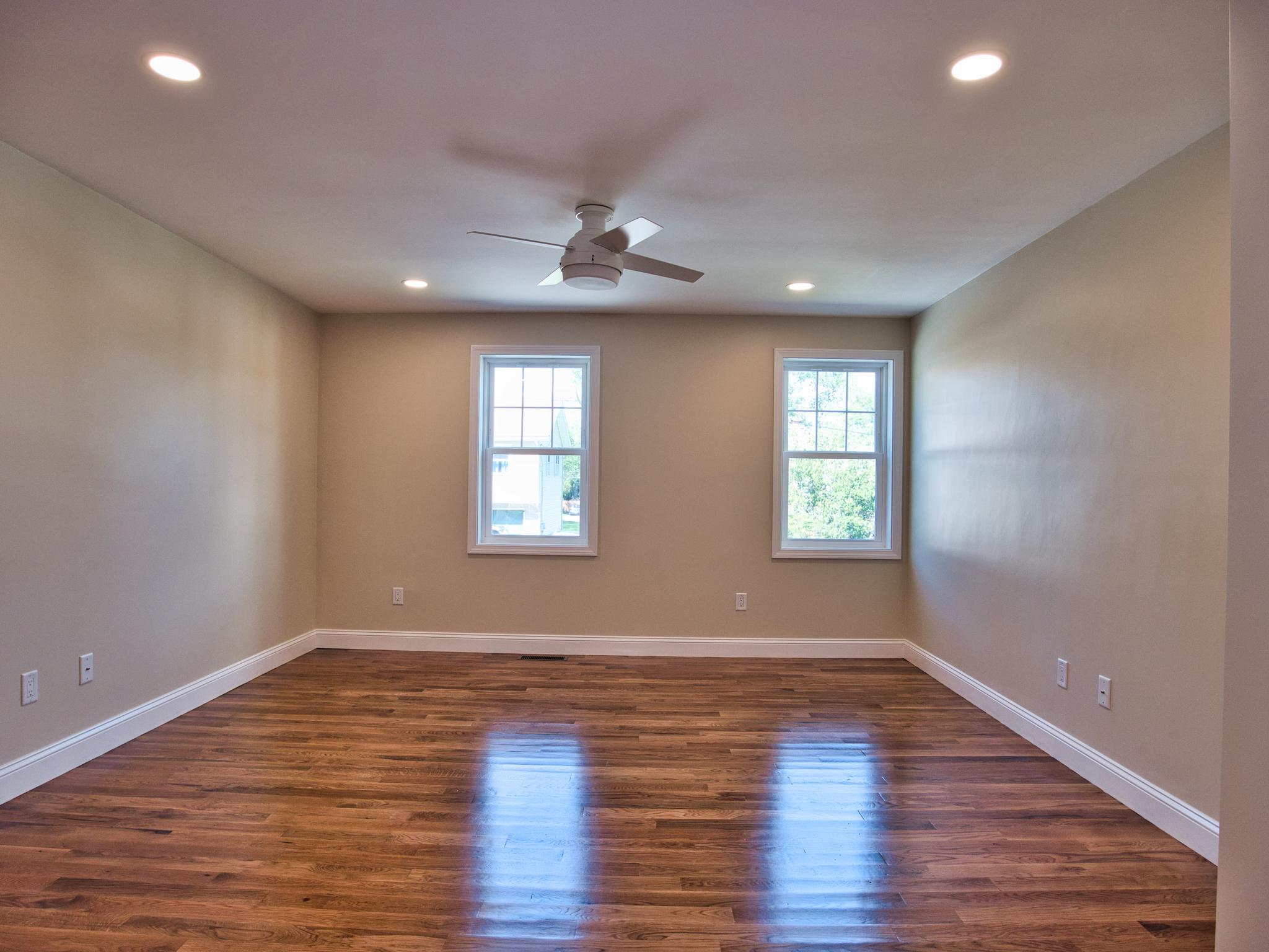 115 Kenyon Road T.L. Holland Real Estate