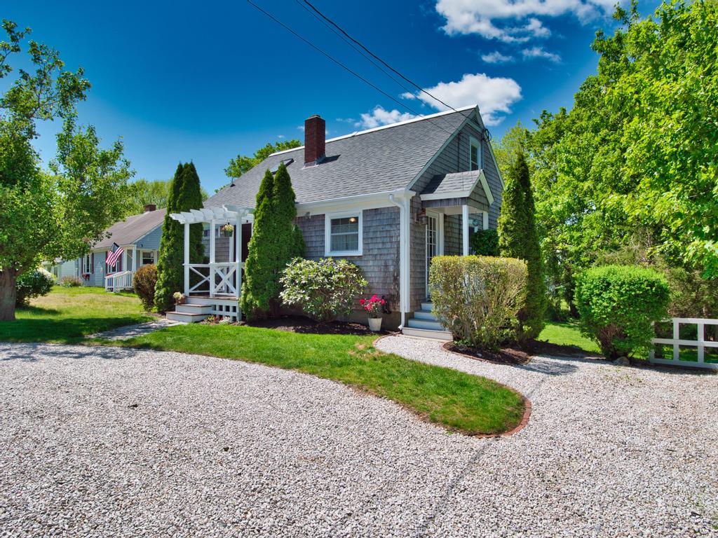 2545 Main Road T.L. Holland Real Estate