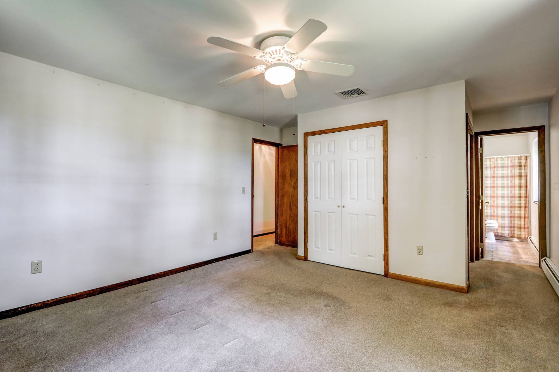 4 Bedroom Home in Caernarvon Township Lancaster County Tracey L