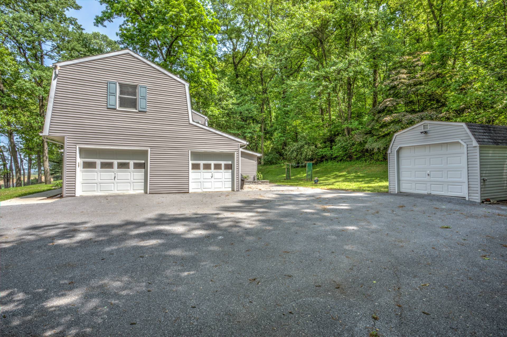 4 Bedroom Home in Caernarvon Township Lancaster County Tracey L