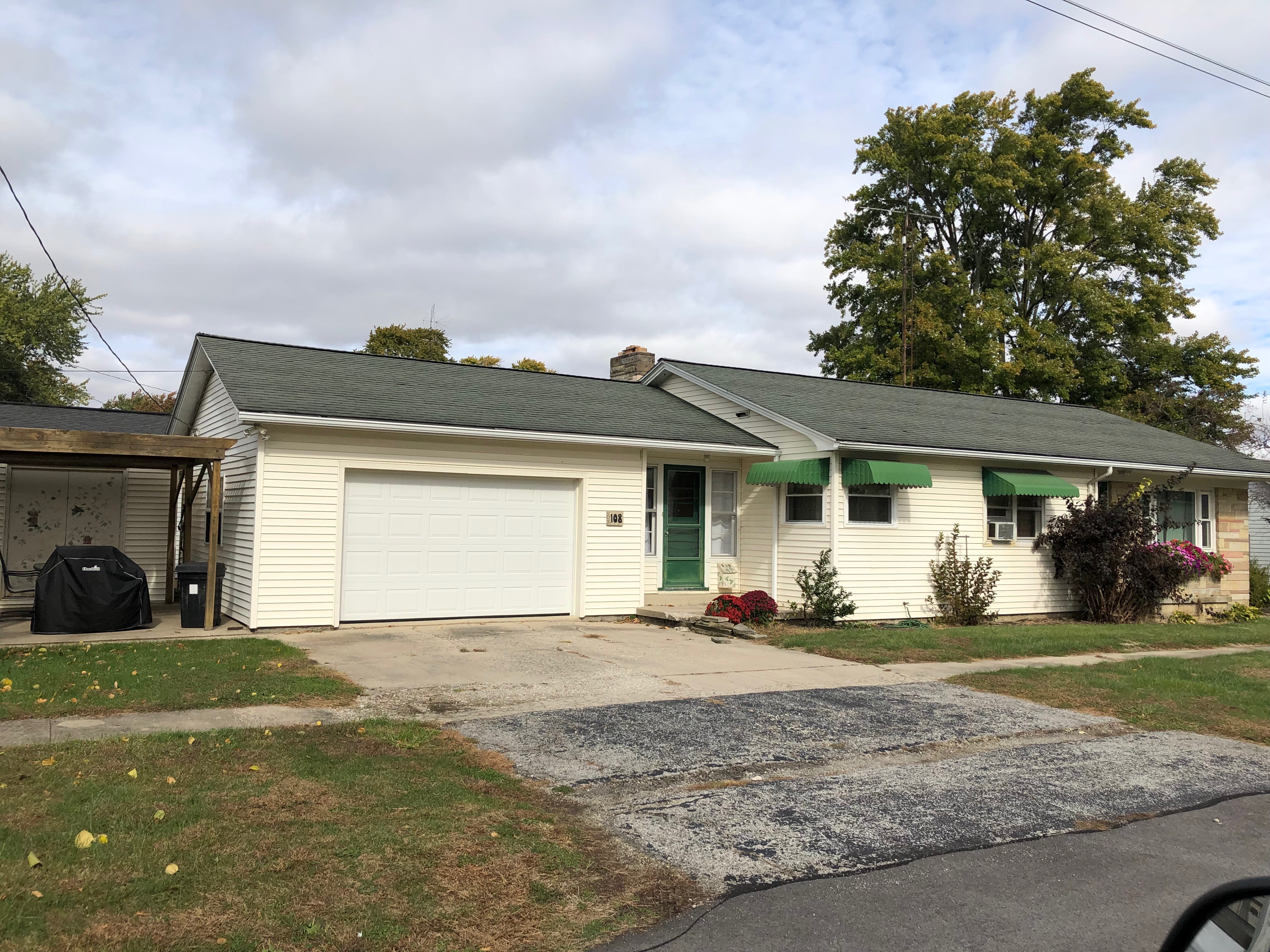 Tony Langhals Real Estate & Auction Co. LLC 108 Rush Tony Langhals Real Estate & Auction Co. LLC 108 Rush
