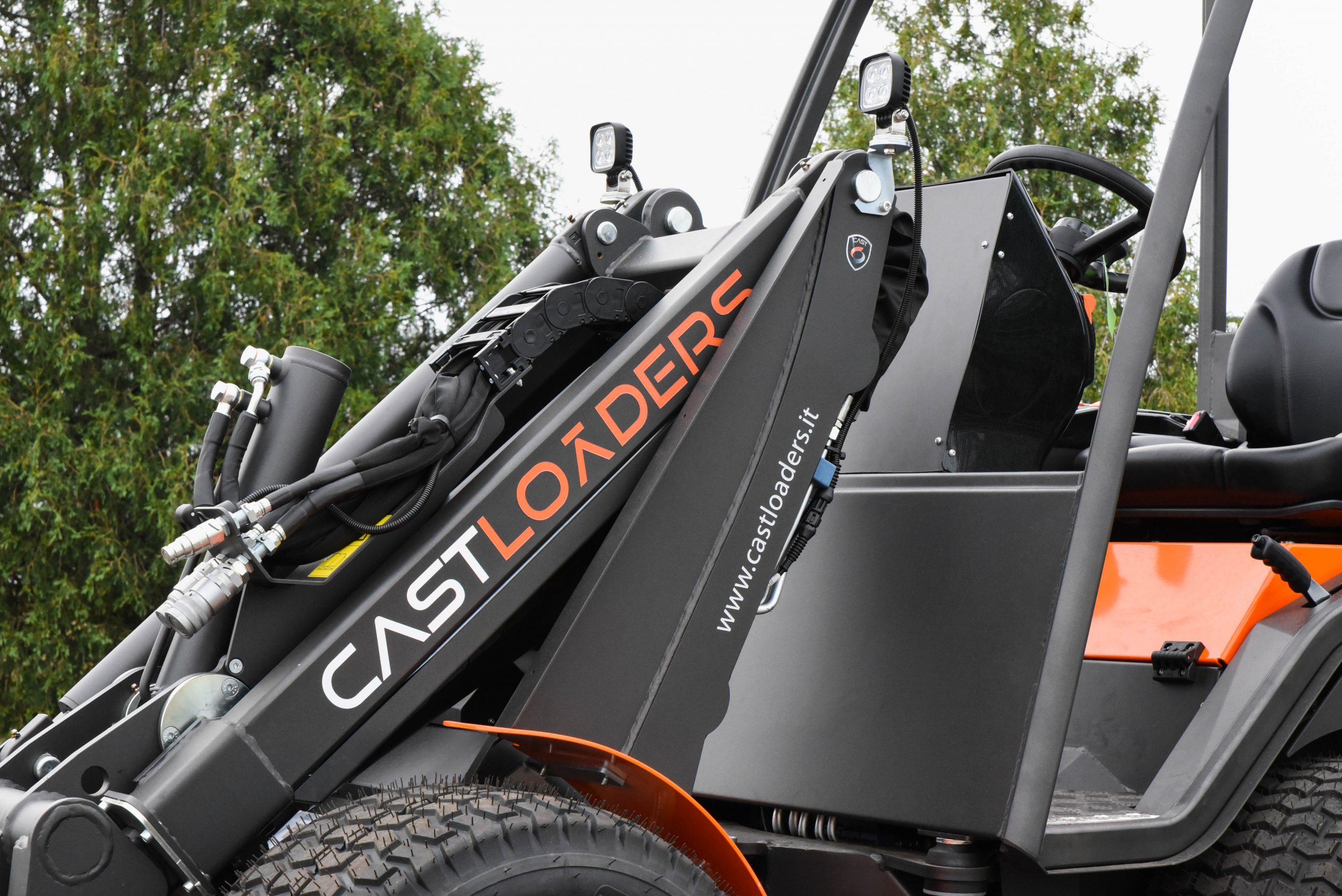 Cast Loaders - TNE Distributing