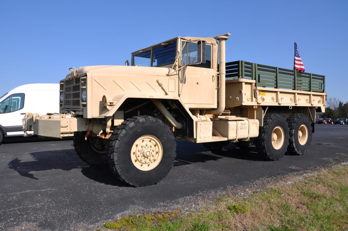 1986 AMG M925A1 Military Cargo Truck