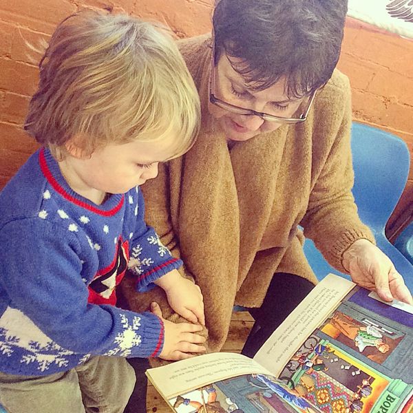 World Book Day The kids round their favourite books up! Toby and Roo