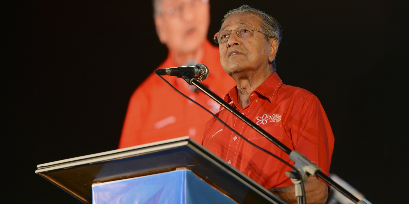 Malaysia elects 92 yearold Mahathir, as world’s oldest