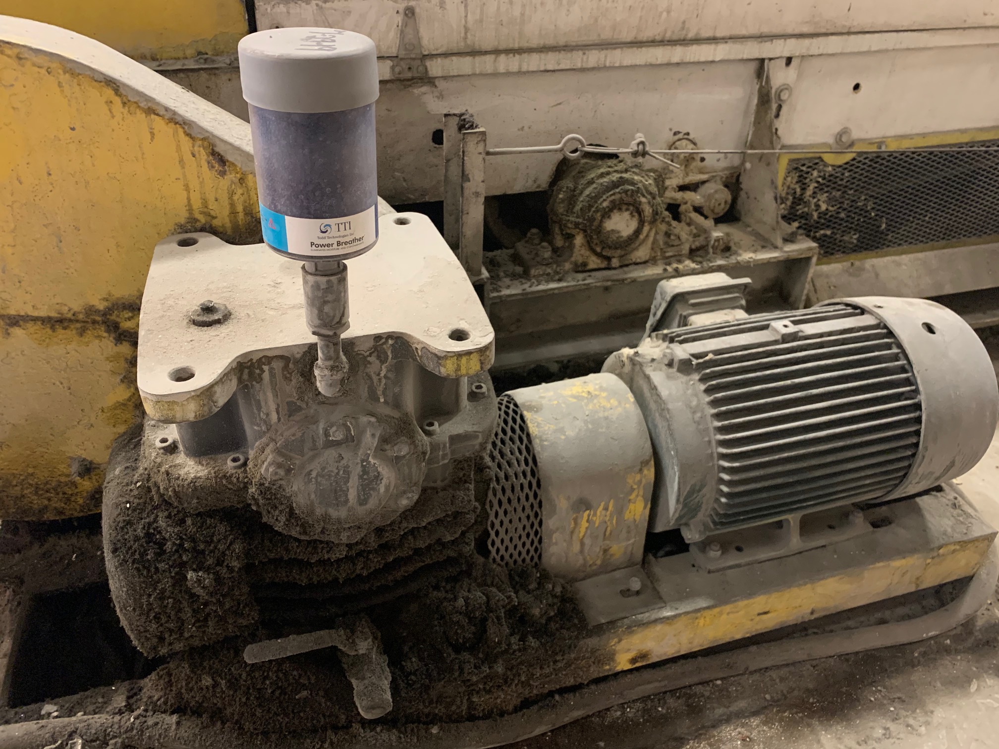 Desiccant Breather Guide Improve Filtration Efficiency ToddTech Inc.