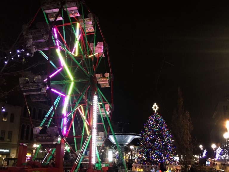 Free Ferris Wheel Rides in Gore Park Gore Park, 1 Hughson Street