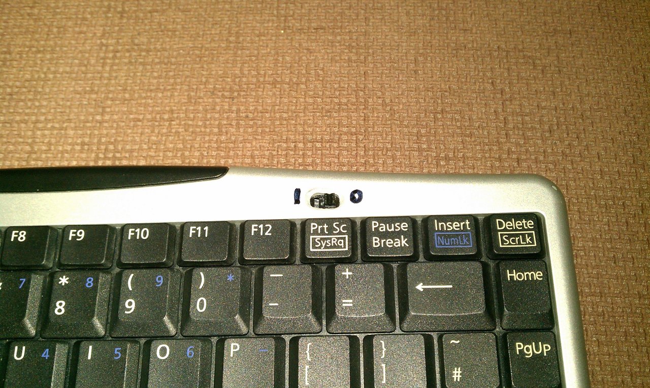 · Adding a power switch to my Keysonic keyboard