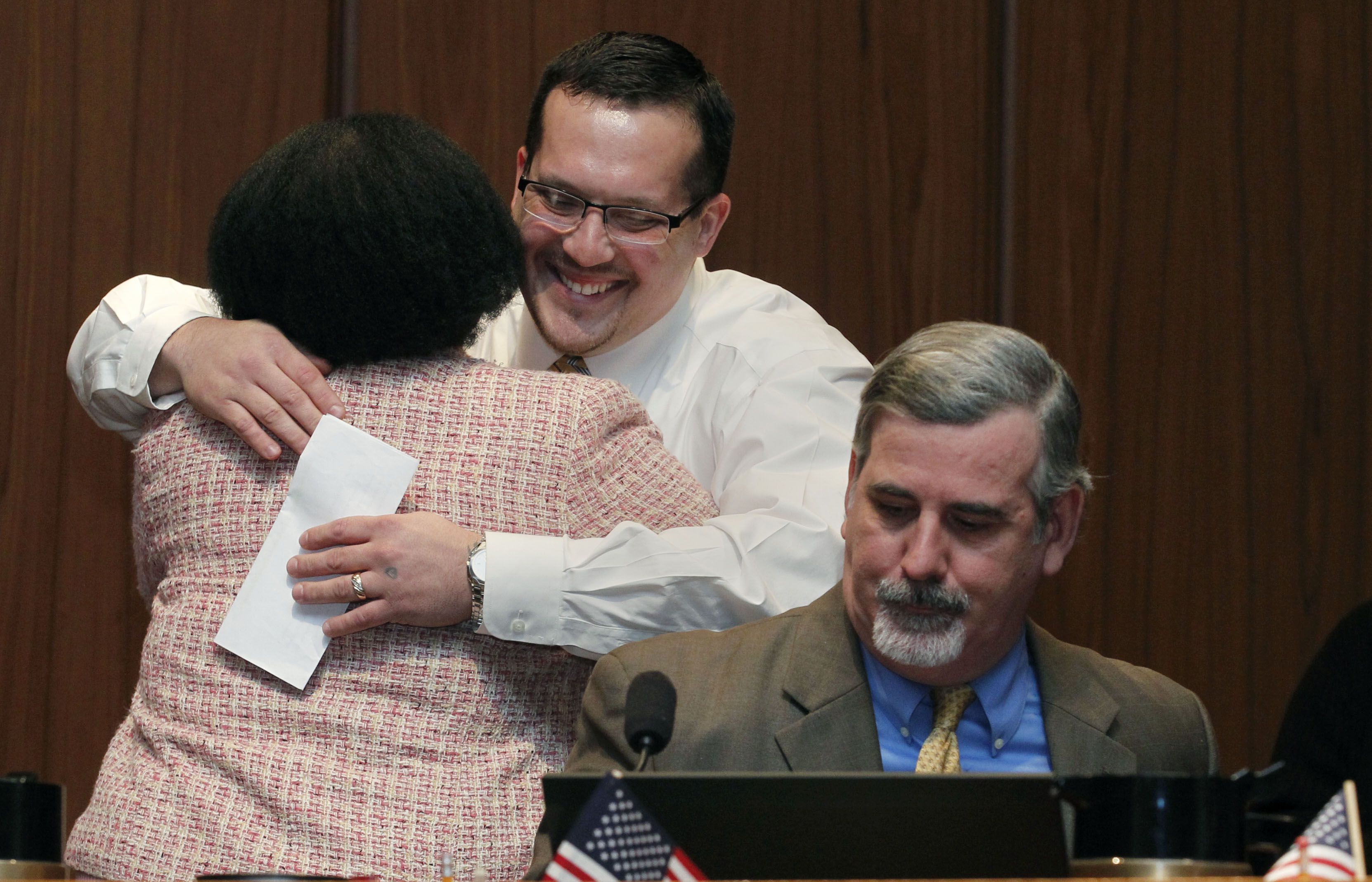Backed by unions, Democratic Party, Enright elected to Toledo City