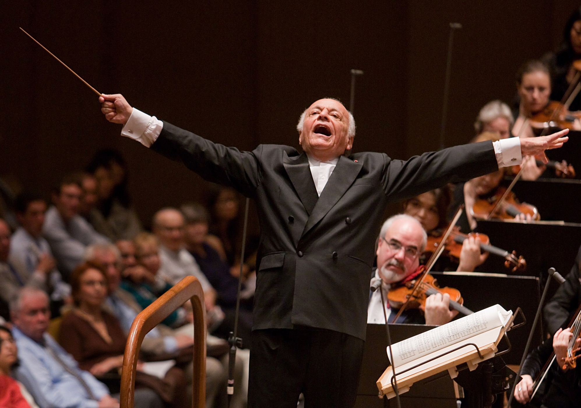 Music director led famous orchestras The Blade