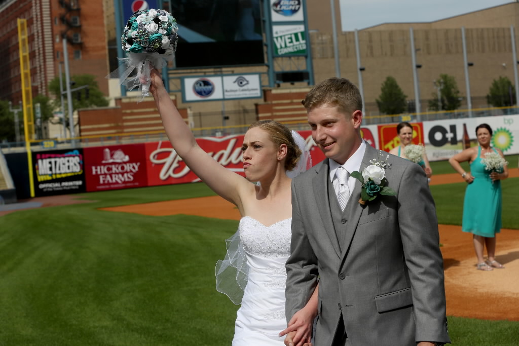 Millennials moving away from traditional wedding vows The Blade