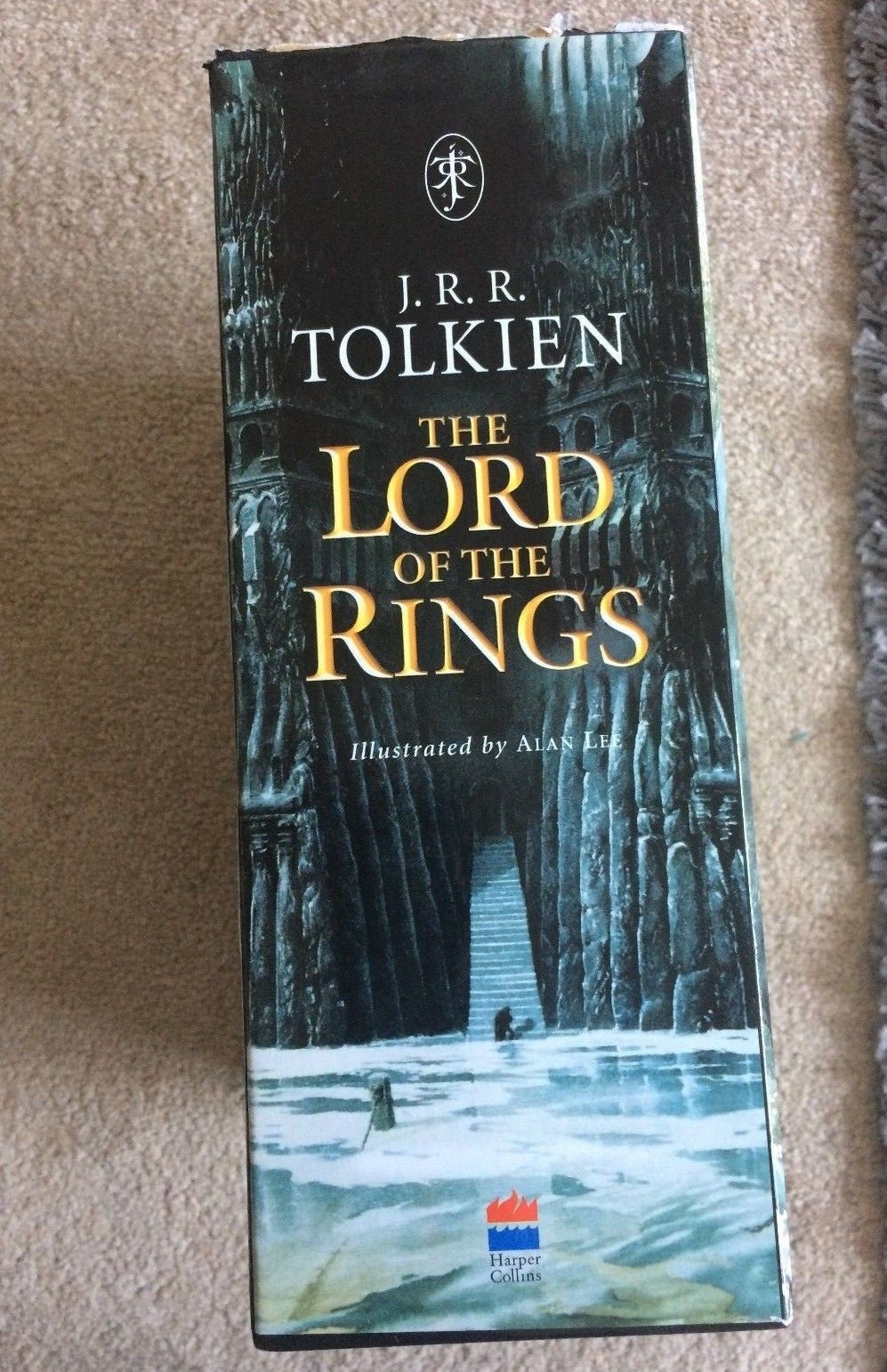TCG J.R.R. Tolkien Lord of the Rings Hardbacks In Box 2002 Alan Lee