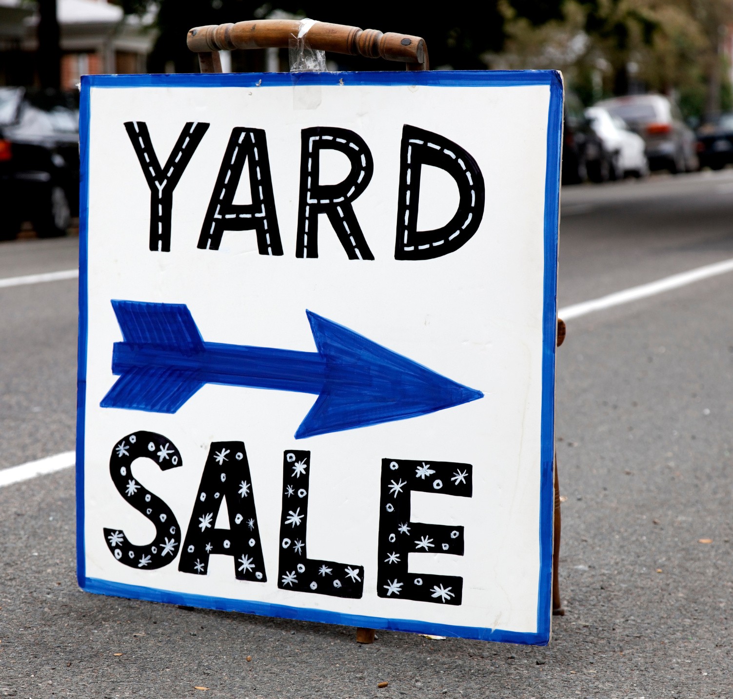How to throw a community wide yard sale
