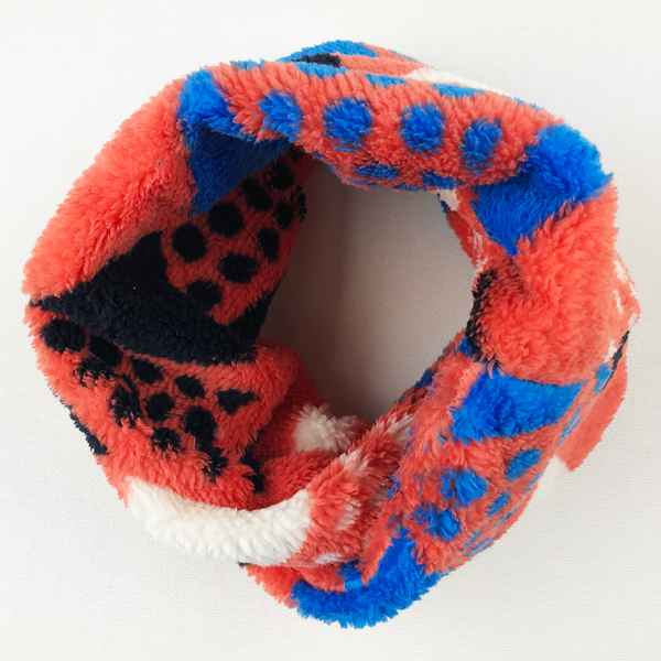 Triangleneck warmer tomoni CLASS