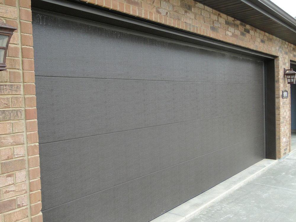 garagedoors Custom Homes by Tompkins Construction