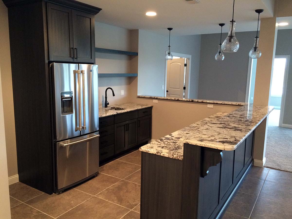 wetbar Custom Homes by Tompkins Construction