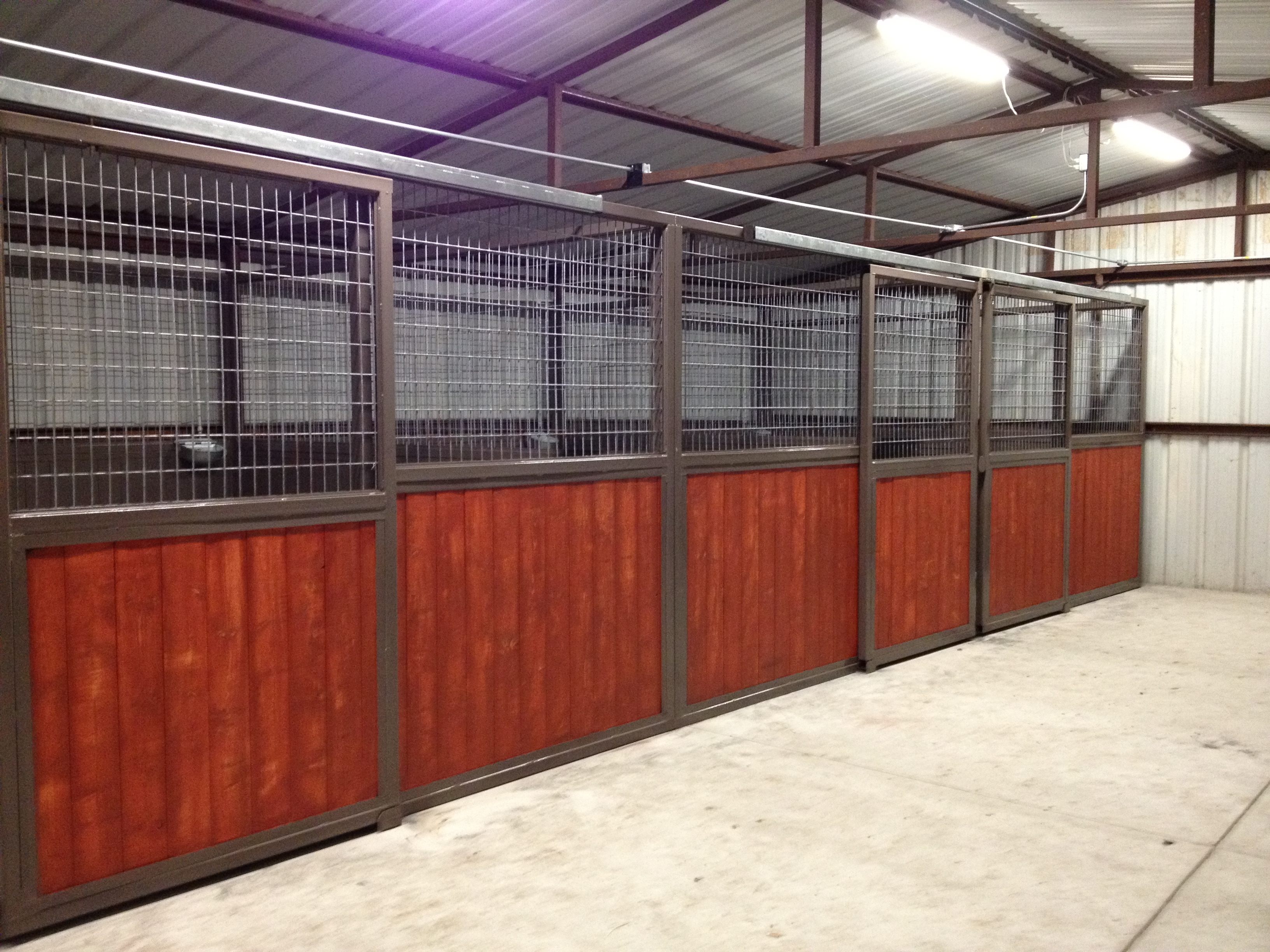 TnT Ranch & Sales Circle MC Welding Beautiful horse stalls