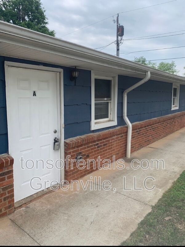 5 A Daniel Ave Greenville, SC 29611 Tons of Rentals