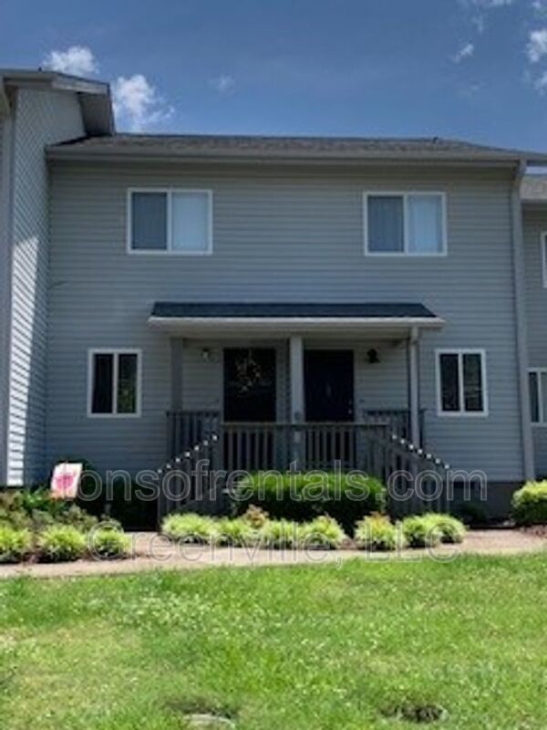 805 Stallings Rd. Unit 109 Taylors, SC 29687 Tons of Rentals