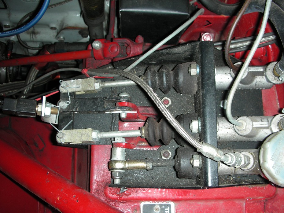 Dual Circuit Brakes Revington TR Inspired