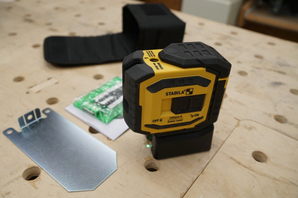 Cross Line Green Laser Comparison Dewalt vs. Bosch vs. Stabilia Tool Box Buzz Tool Box Buzz