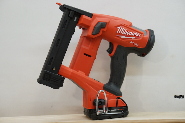 Milwaukee M18 FUEL 18 Gauge ¼” Narrow Crown Stapler Review - Tool Box