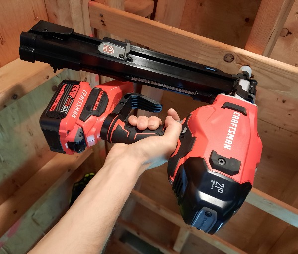 Craftsman 20V Stapler & Framing Nail Guns Review Tool Box Buzz Tool