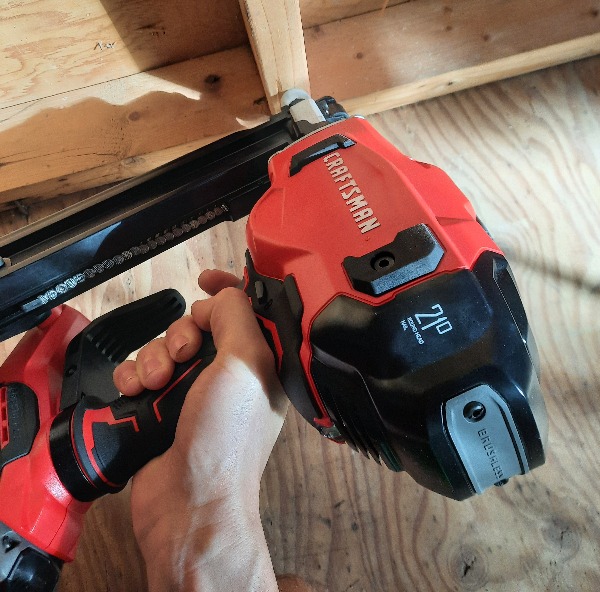 Craftsman 20V Stapler & Framing Nail Guns Review Tool Box Buzz Tool