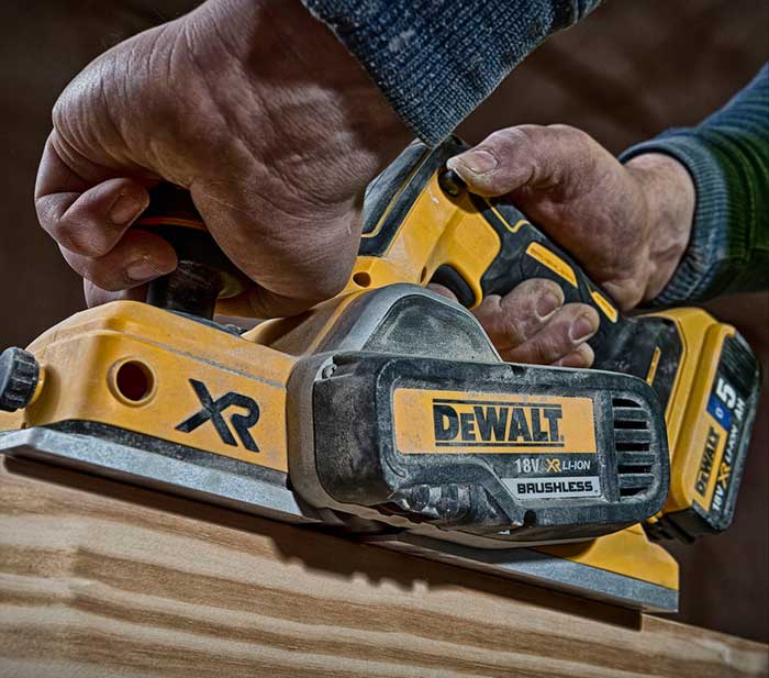 Best Electric Planer 2022 Reviews + Buying Guide