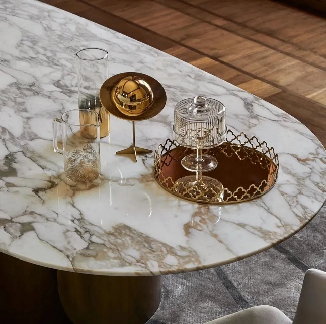 Advantages and disadvantages of marble dining table and rock board