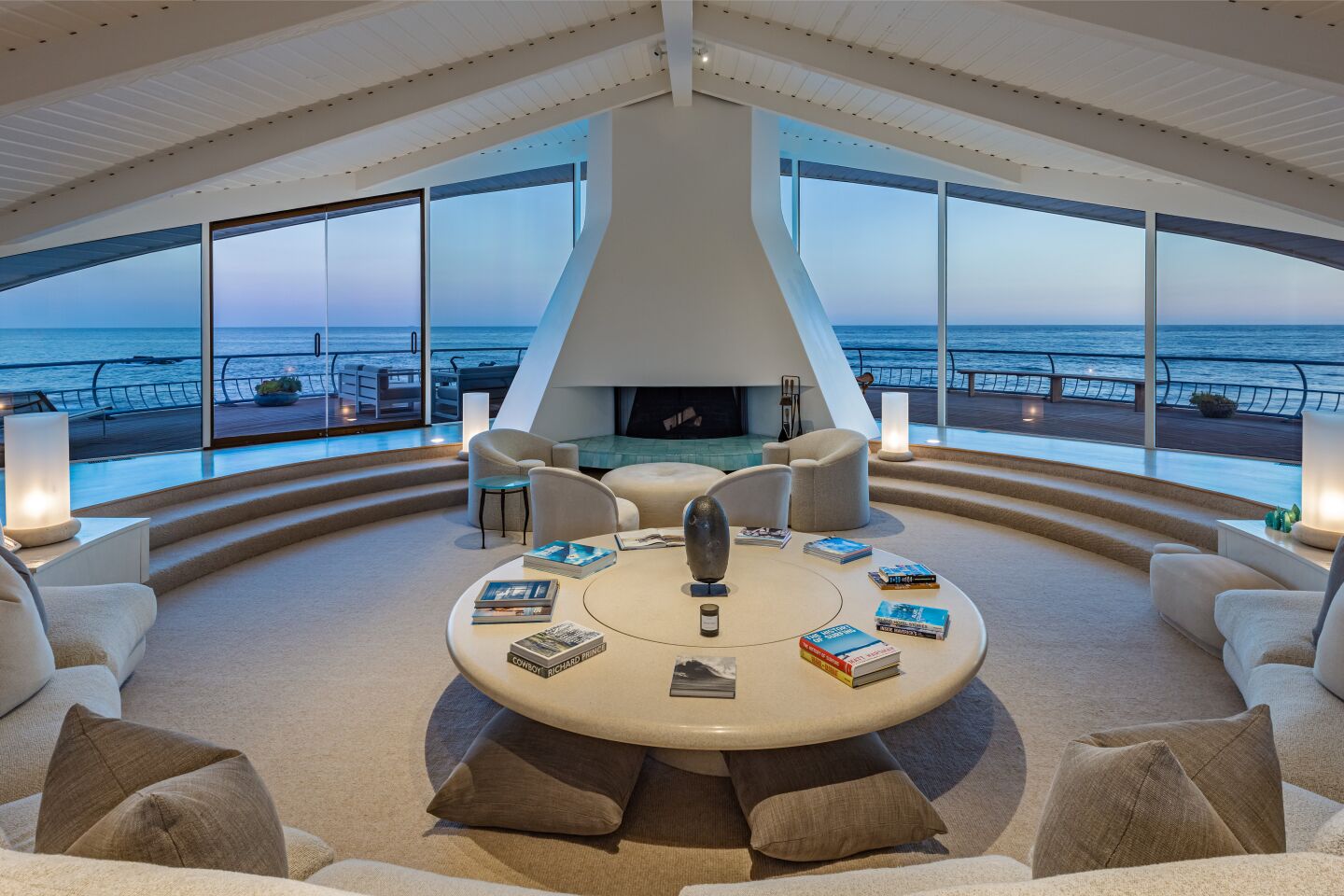 The ‘Wave House,’ Harry Gesner’s Malibu masterpiece, lists for 49.5