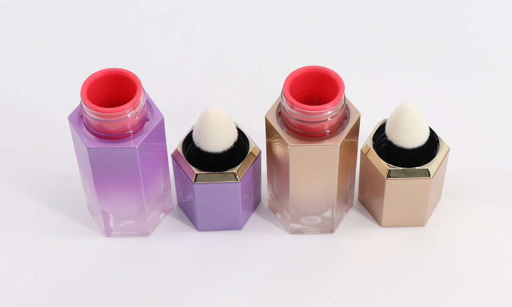 China Liquid Blush Tube Container with Brush Makeup Tube manufacturers