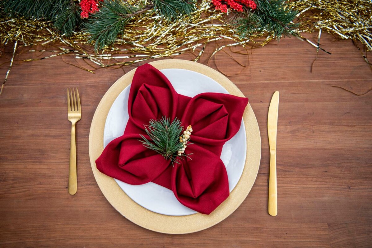 Top 10 Christmas Napkin Folding Tutorials