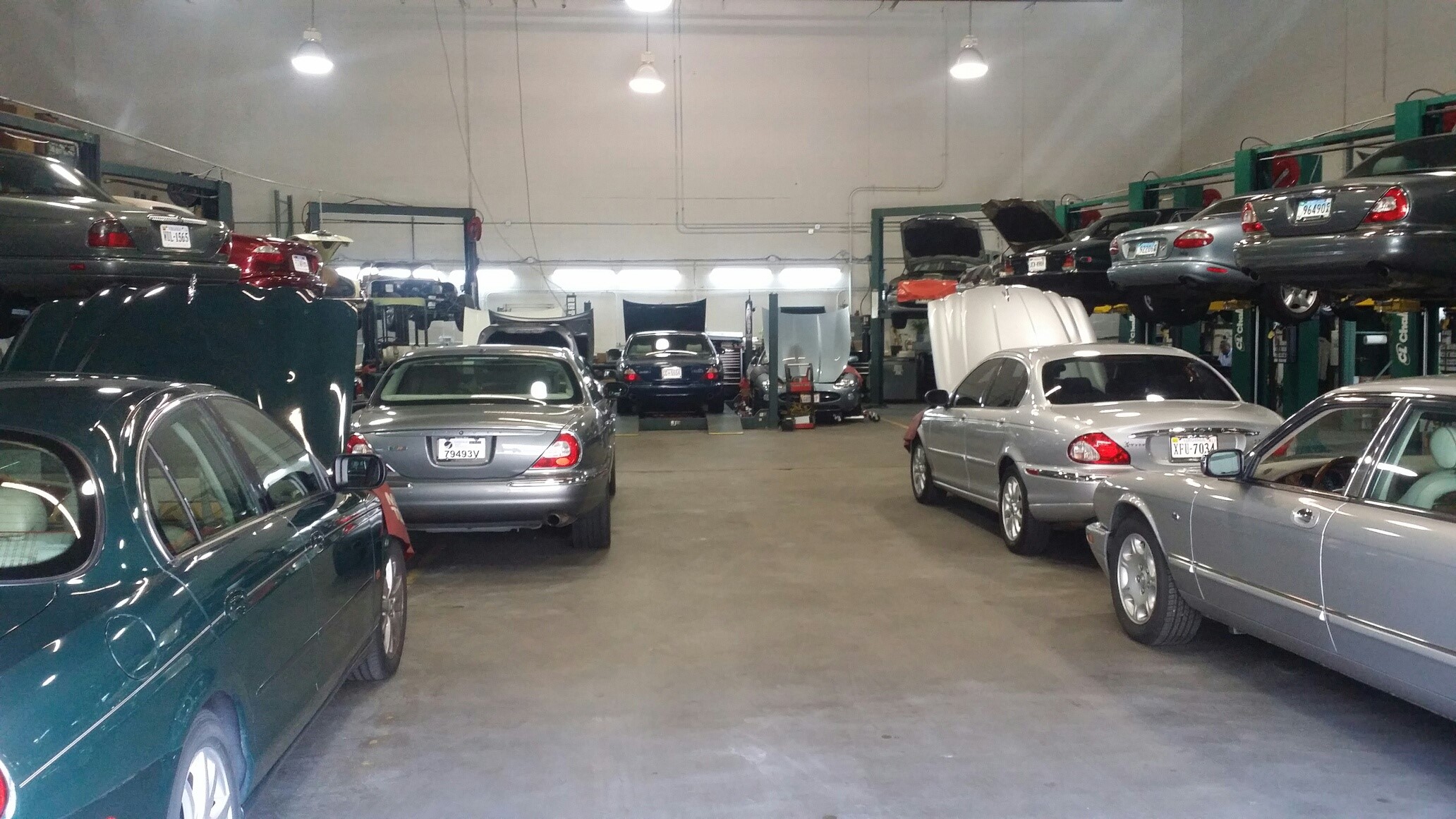 jaguar mechanic Jaguar Repair DC MD VA 5713367701 Top Line Jag Repair